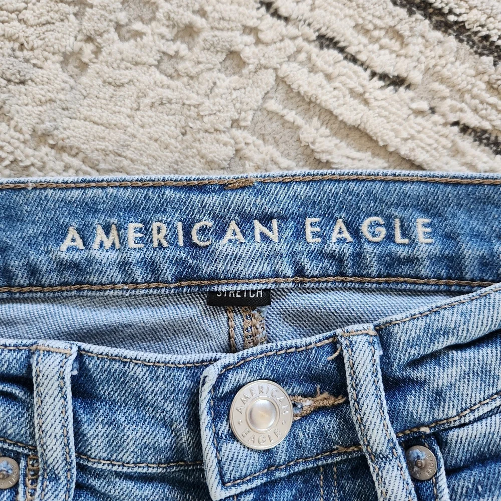 American Eagle Highest Rise 90s Boyfriend - Picture 3 of 5